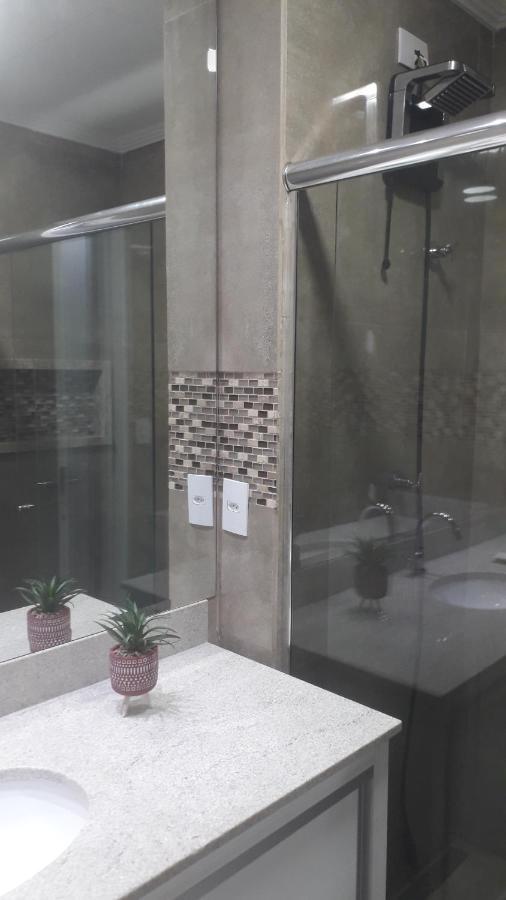 Maravilhoso Apto Vista Mar Jacuzzi Wi Fi Pé Areia Santos  Exterior foto