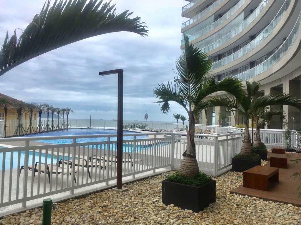 Maravilhoso Apto Vista Mar Jacuzzi Wi Fi Pé Areia Santos  Exterior foto